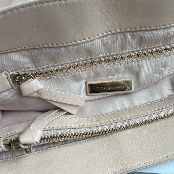 Tory Burch Quilted Chain-Handle Shoulder Bag in Pale Pink - Picture 13 of 16